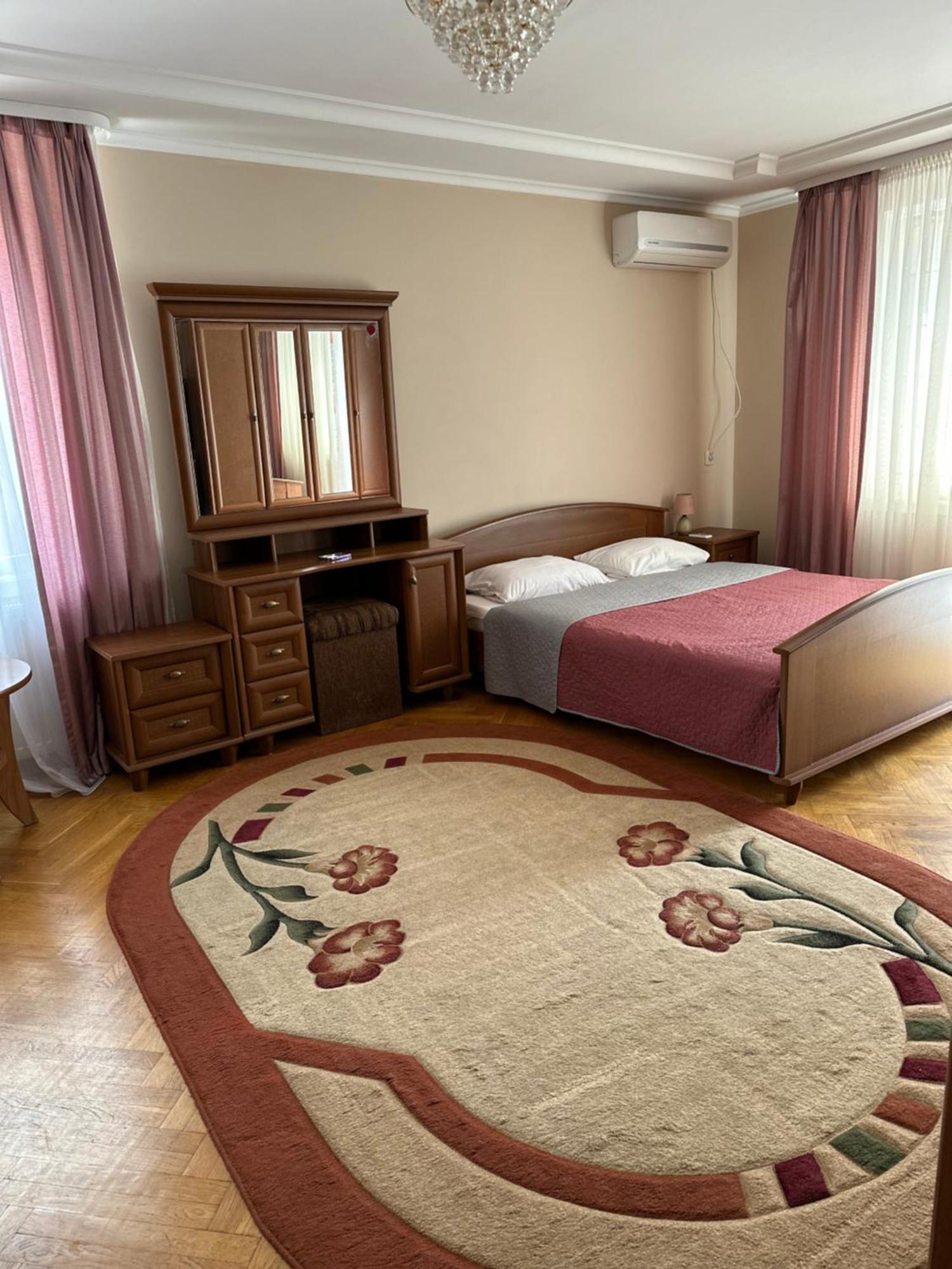 Villa Celebrity Kamianets-Podilskyi Exterior foto