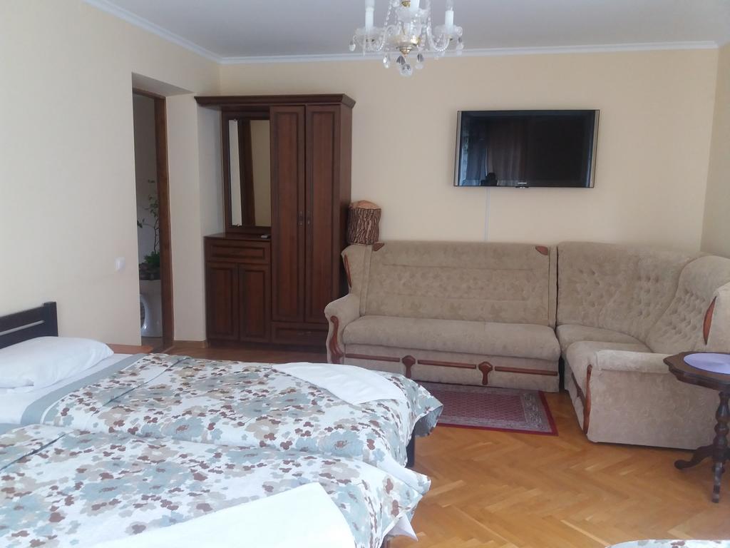 Villa Celebrity Kamianets-Podilskyi Exterior foto